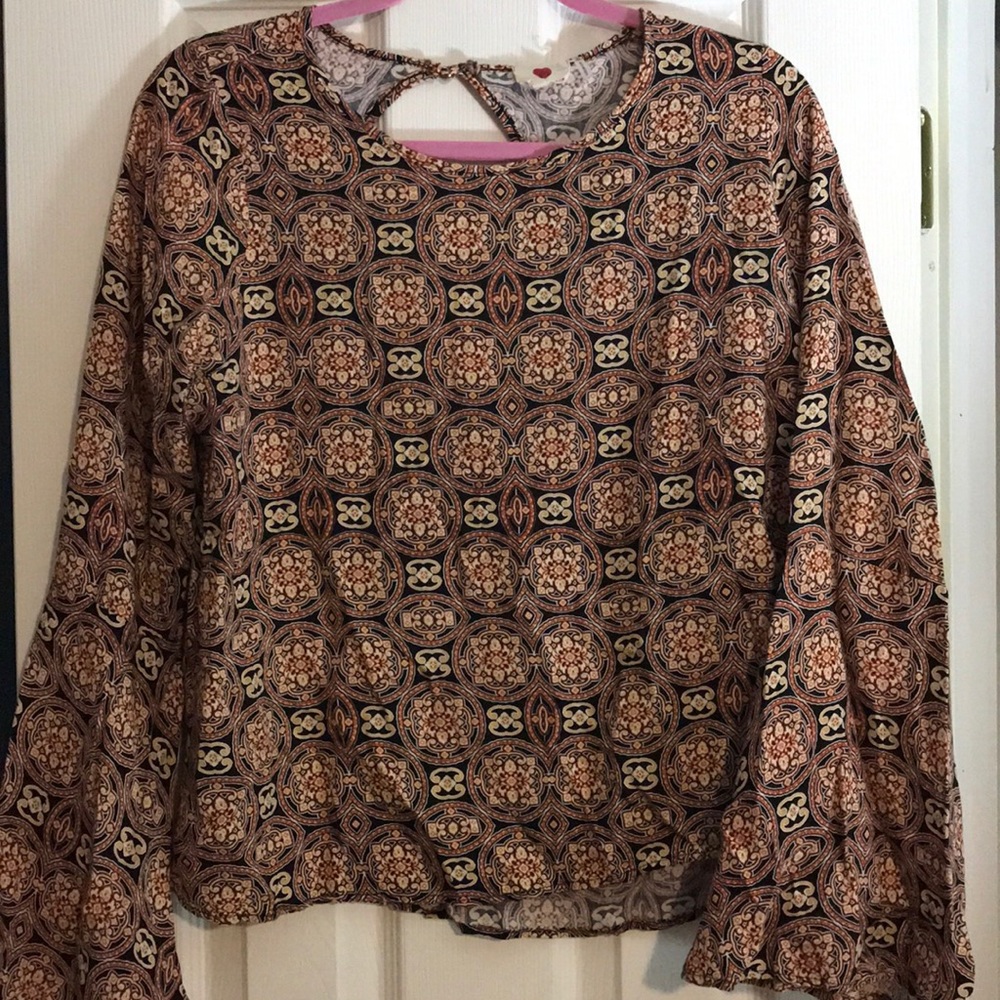 Juniors boho bell sleeve blouse